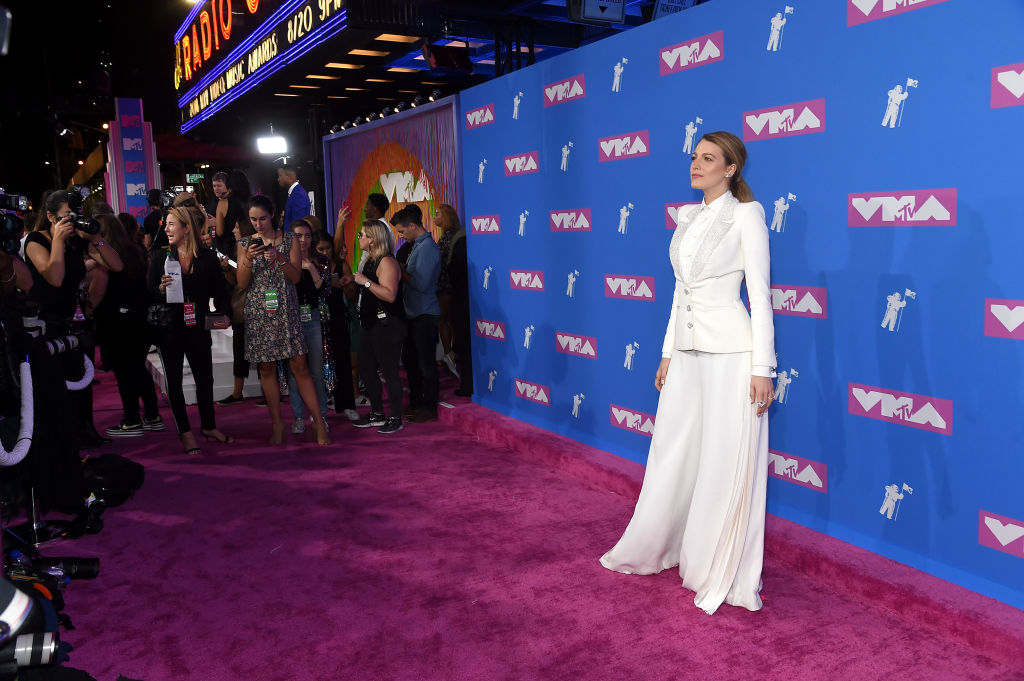 tall celebrities 25