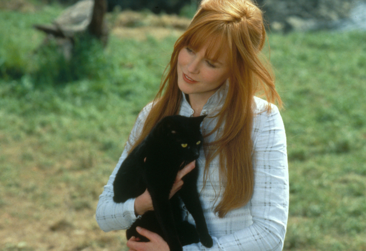 Publicity still of Nicole Kidman as Gillian in Practical Magic