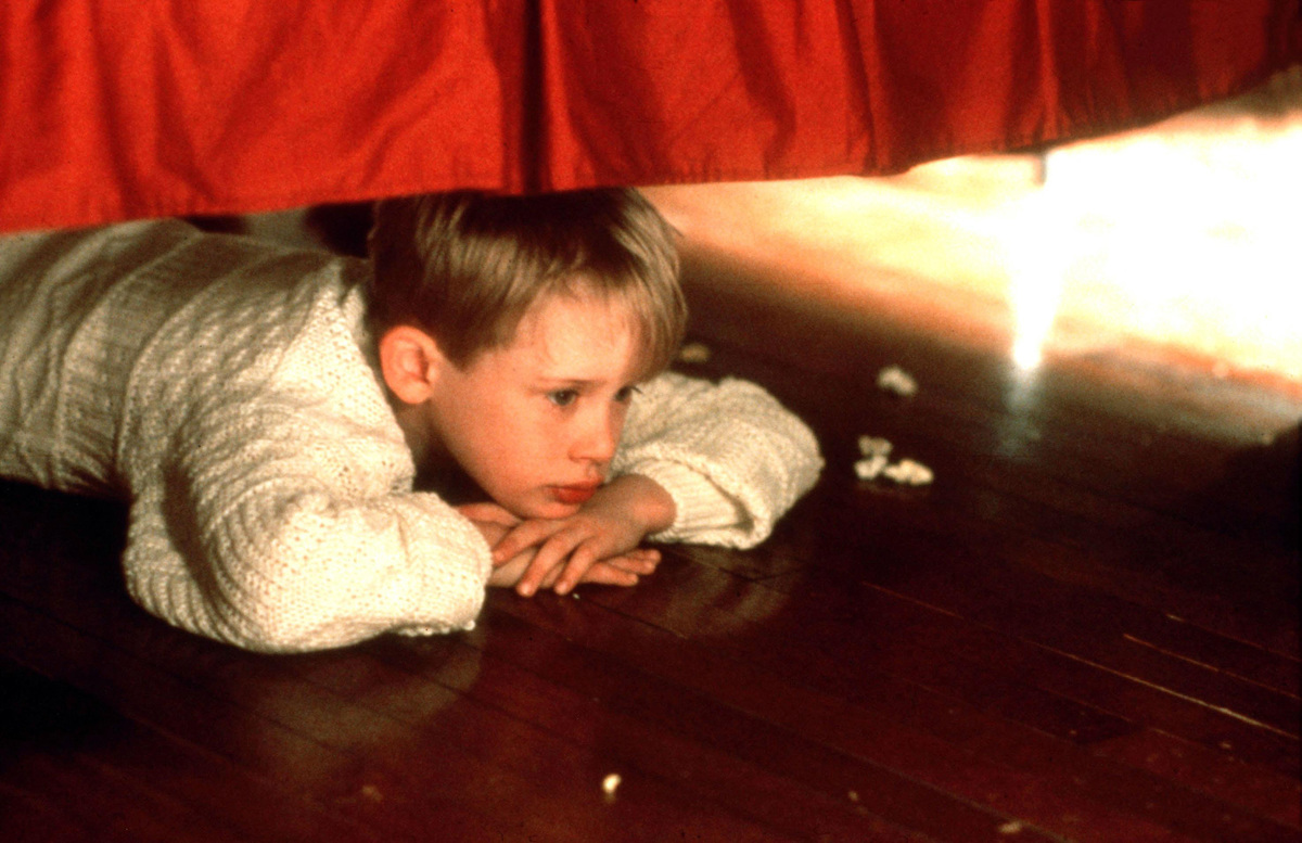home-alone_hiding