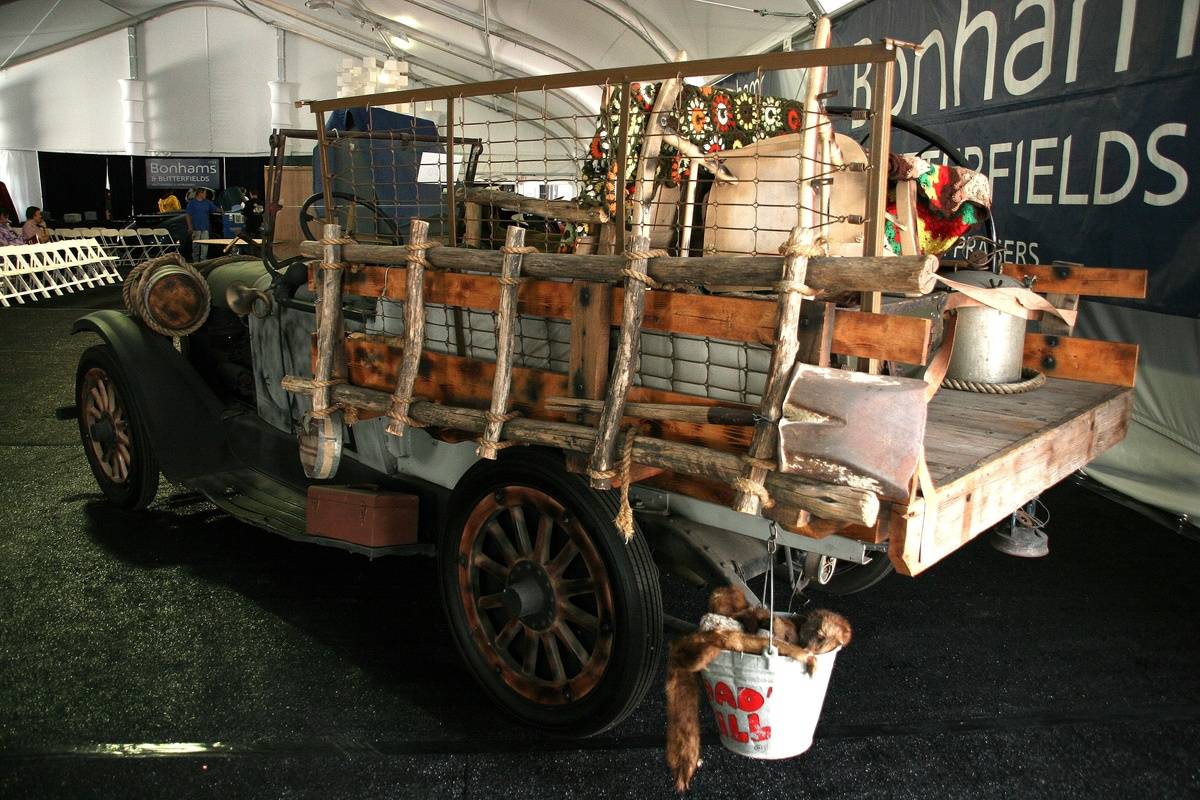 Beverly Hillbillies Truck-115108622