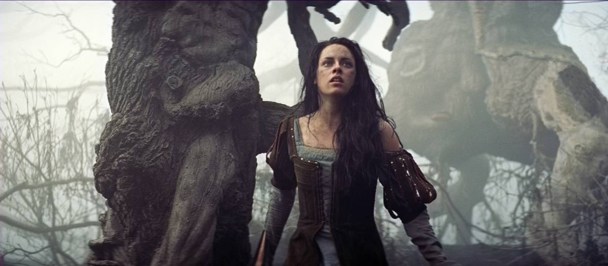 Kristen Stewart In Snow White And The Huntsman
