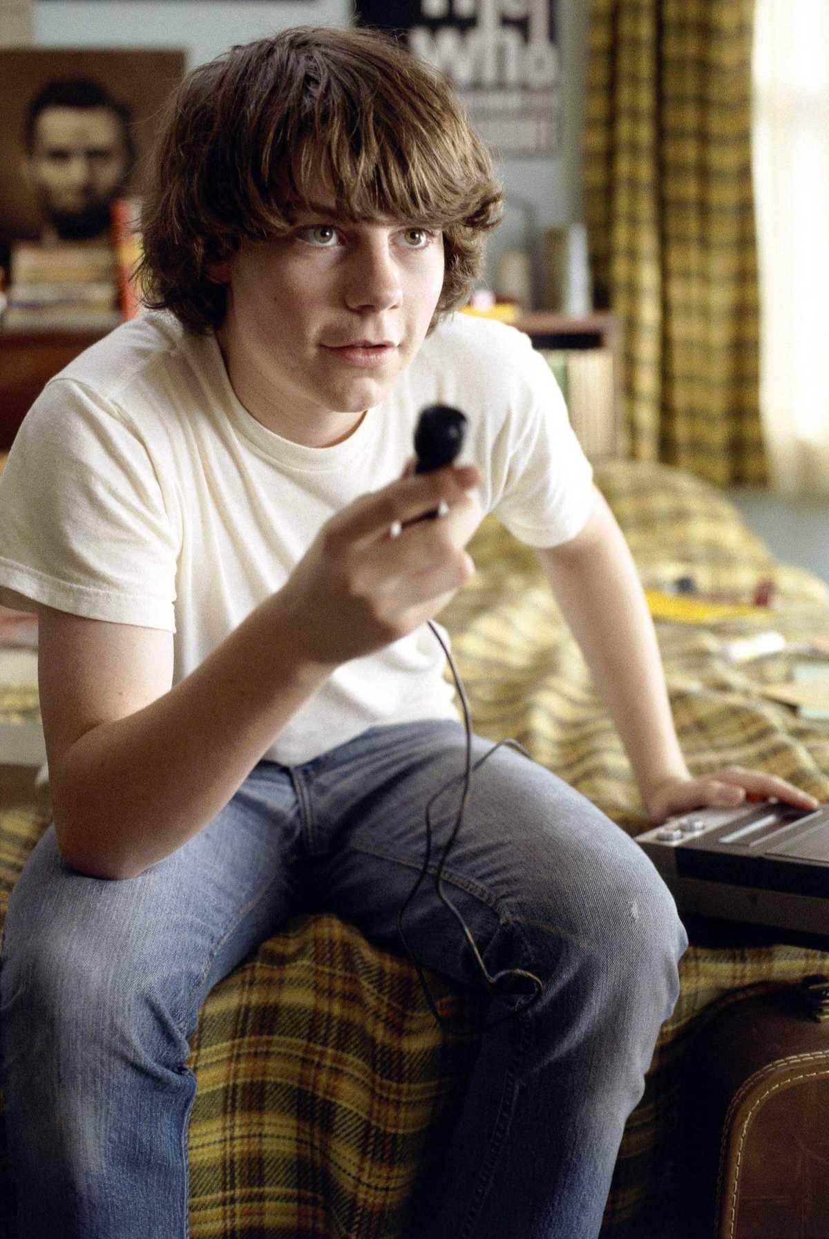 almost-famous_PDWi4Q
