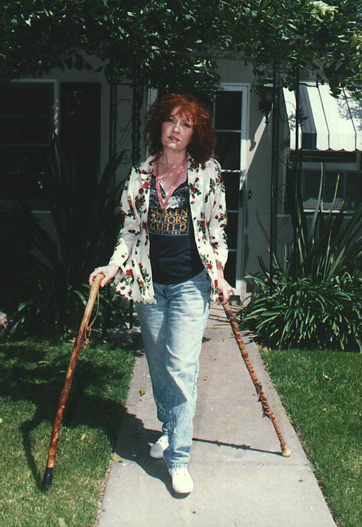 Roz Kelly Aka Pinky Tuscadero The Fonz's Girlfriend On Happy Days Photo Taken At Roz's Apartment I