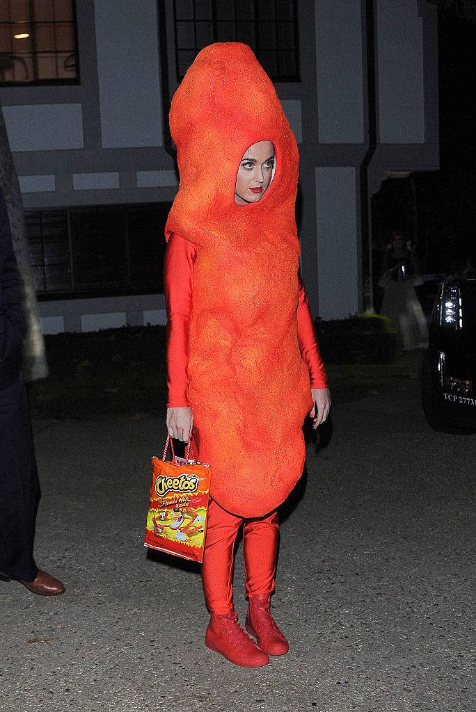 katy perry dressed as a cheeto