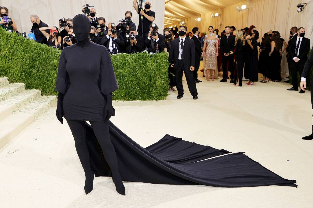kim kardashian in all black with face covering