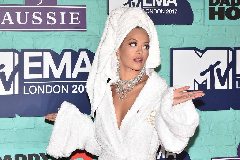 rita ora in a bathrobe and towel