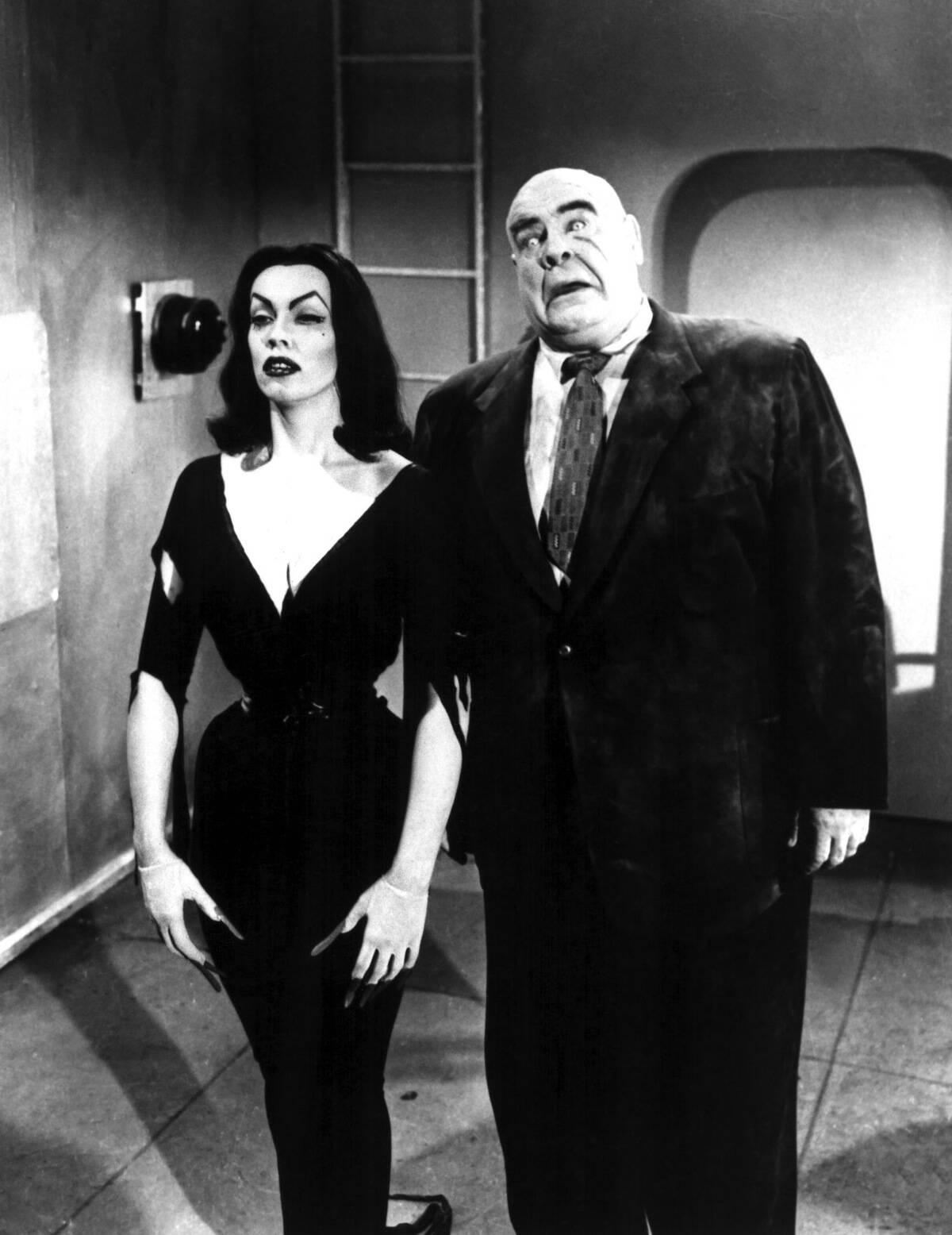 plan-9-from-outer-space_7d01a2