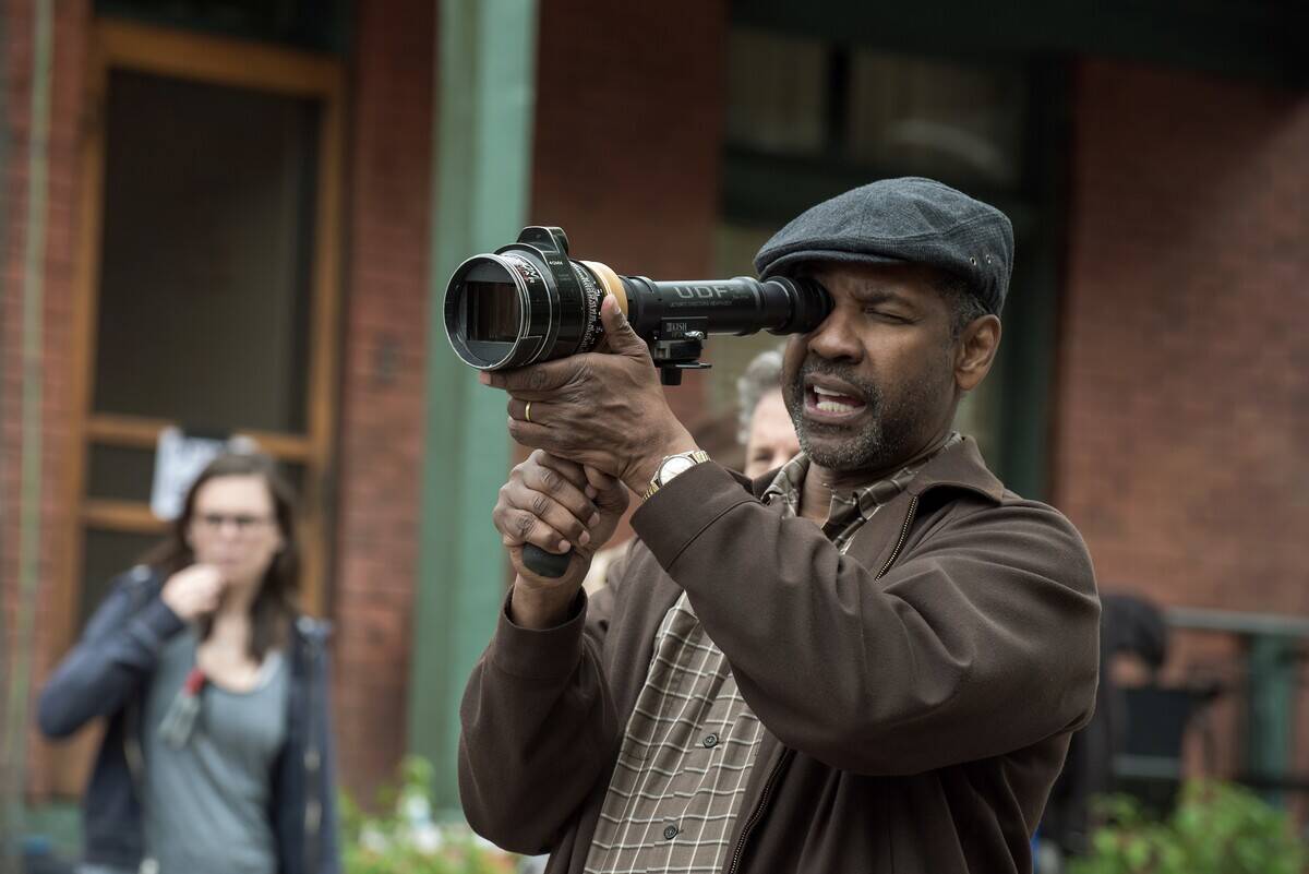 denzel washington directing fences