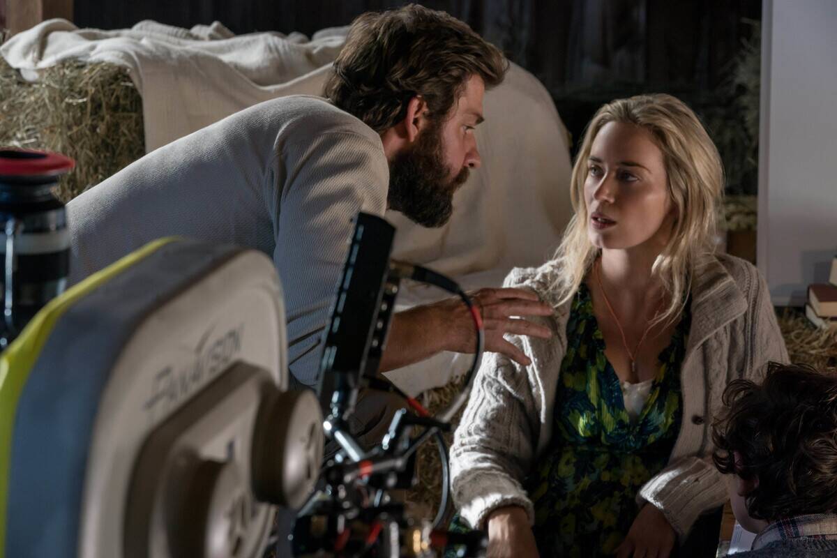 john krasinski directing emily blunt in a quite place