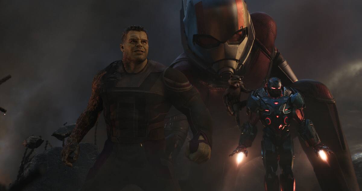 the cast of Avengers Endgame in climatic battle