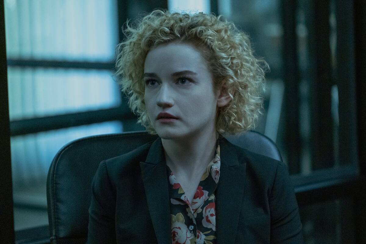 julia garner as ruth langmore