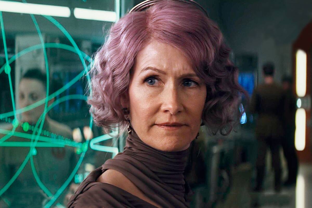 woman with pink hair