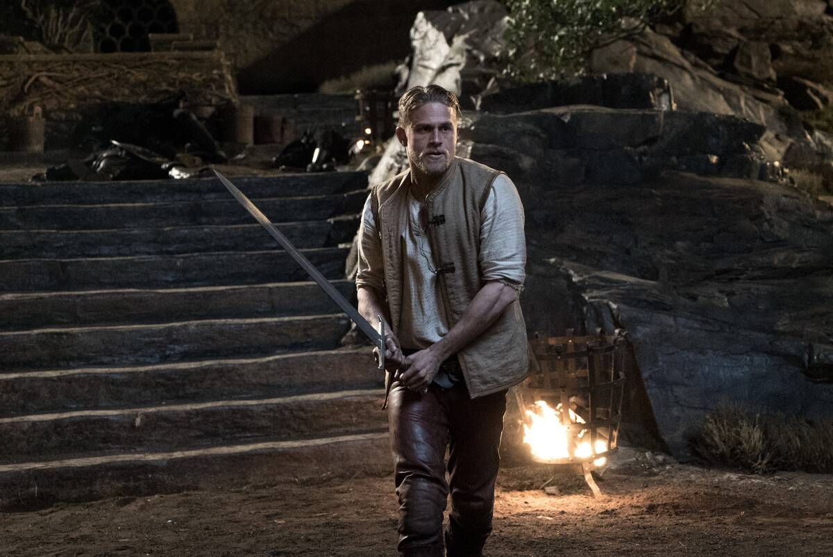 king-arthur-legend-of-the-sword_R0ej5F
