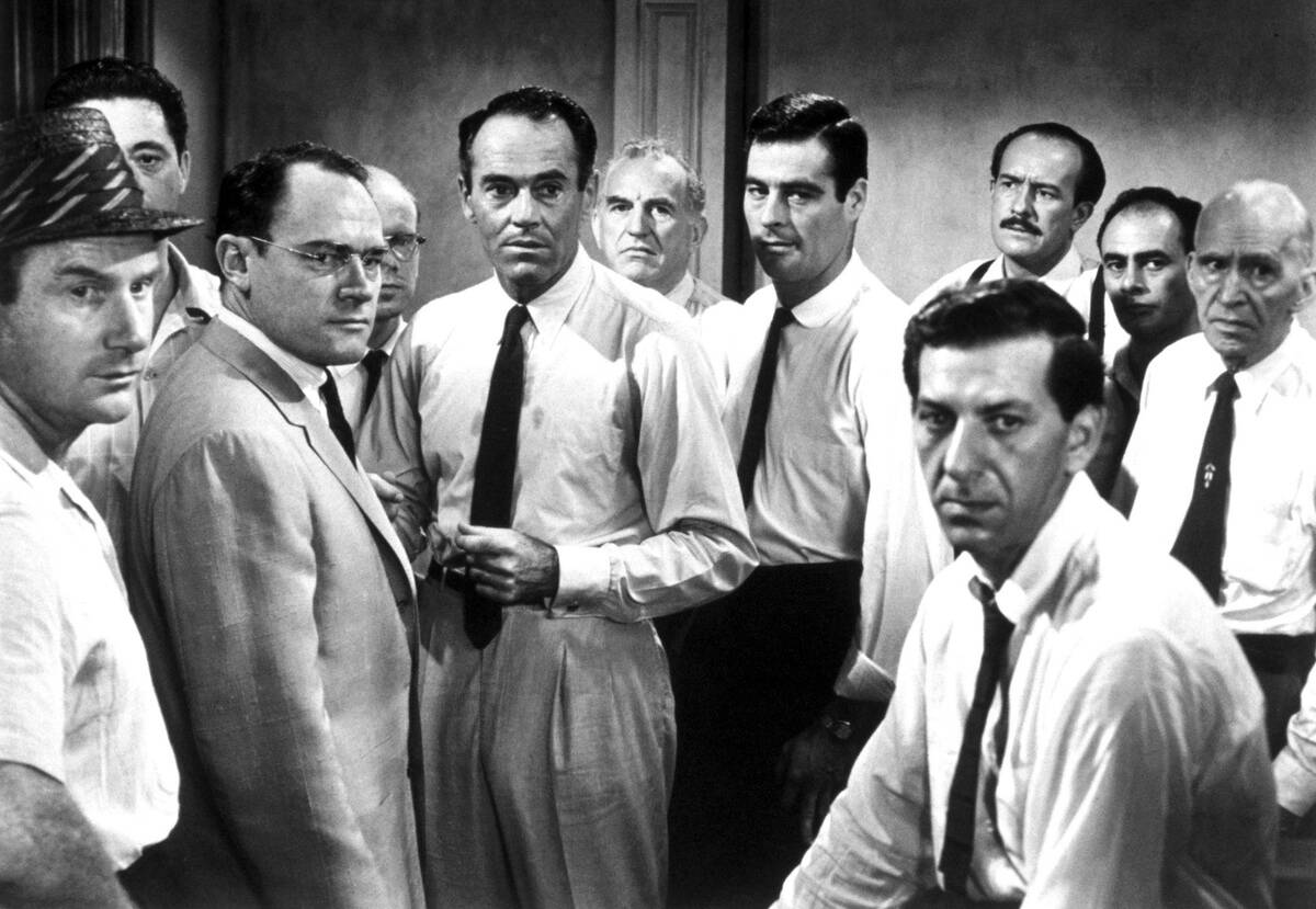 12-angry-men_56911374