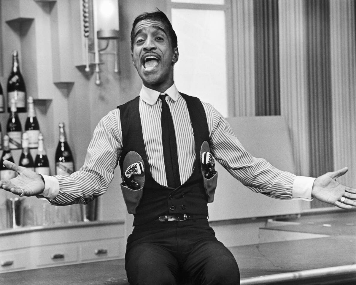 Sammy Davis, Jr. Singing