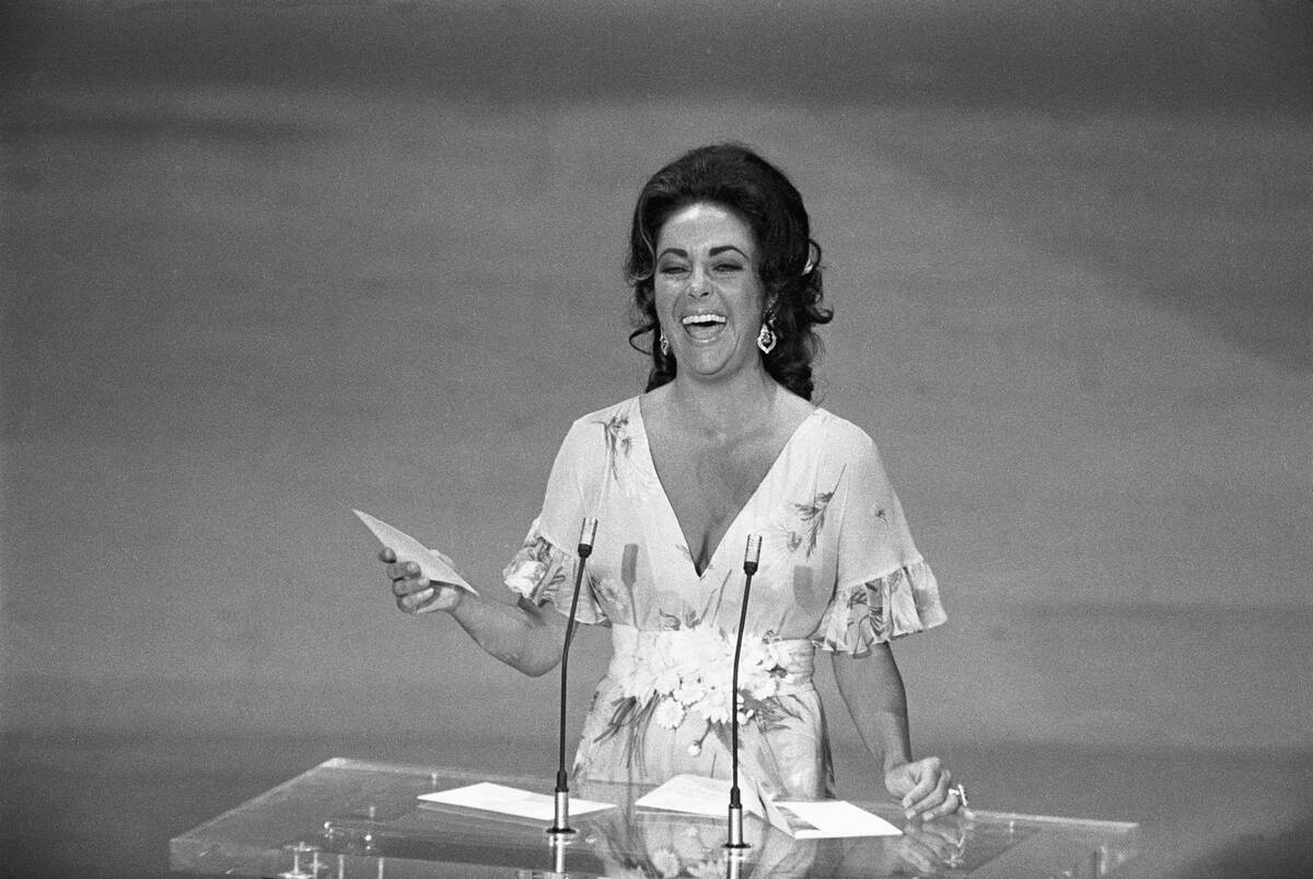 Liz Taylor Laughhing on Stage