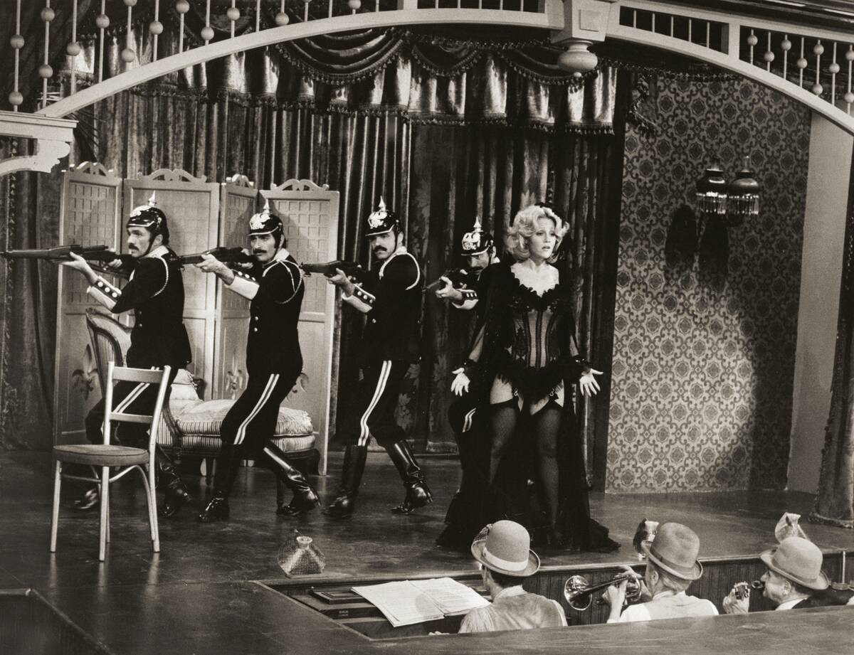Madeline Kahn Dancing