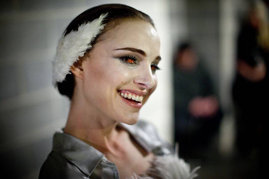 black-swan_lK4ZHs