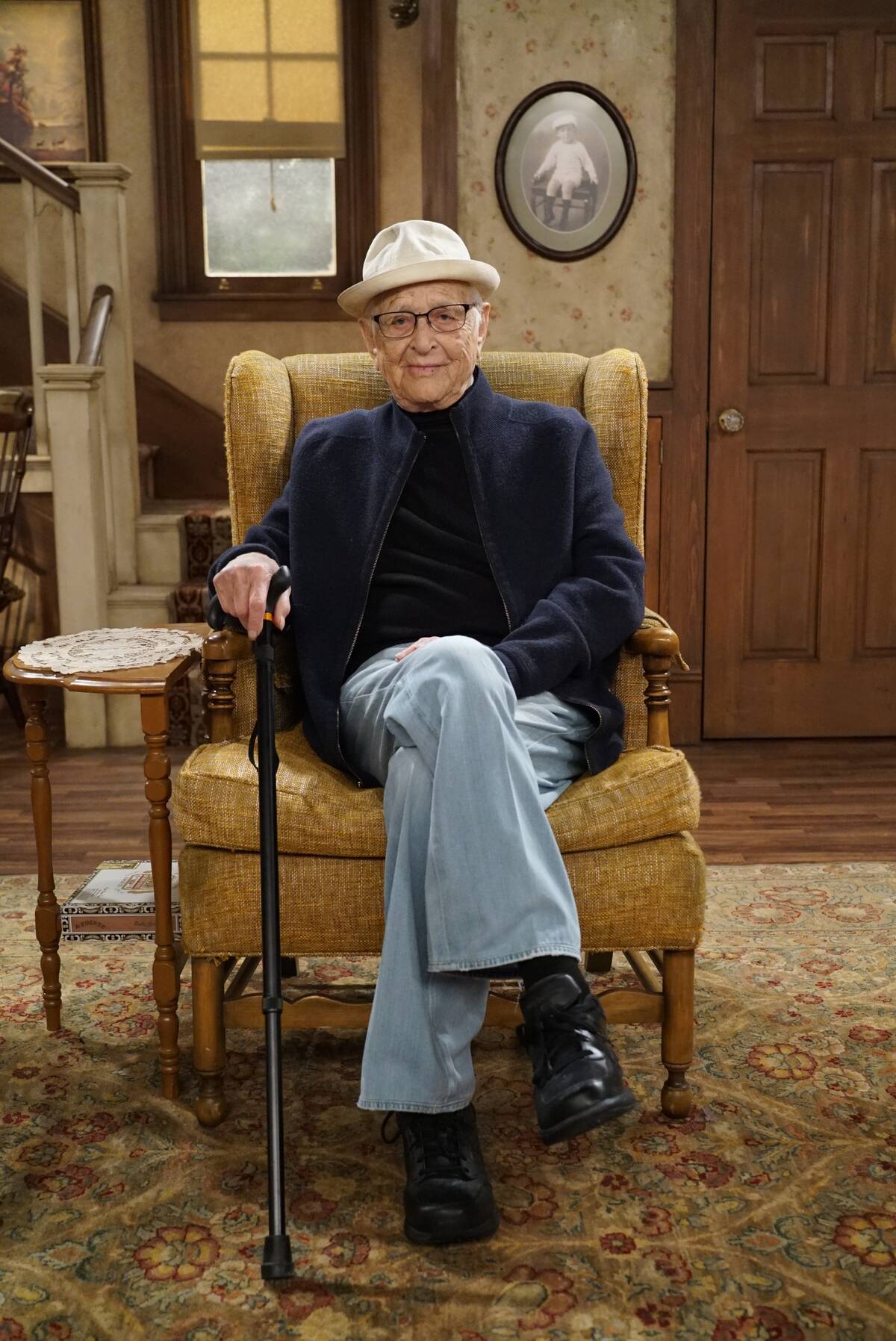 live-in-front-of-a-studio-audience-norman-lears-all-in-the-family-and-the-jeffersons-tv_5xreol