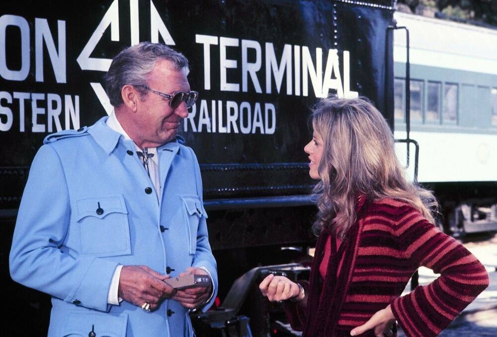 the-bionic-woman_5iO3B6