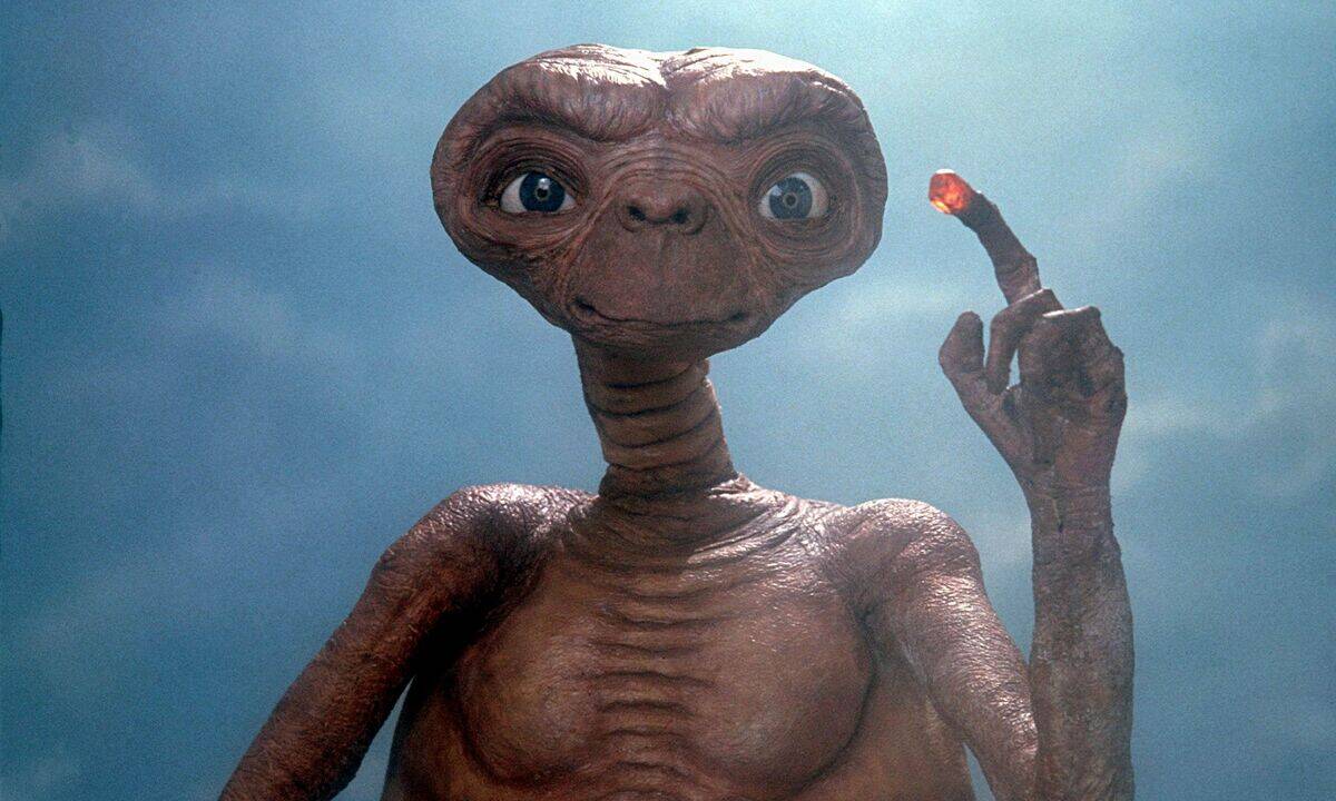 et-the-extra-terrestrial_GklQpt