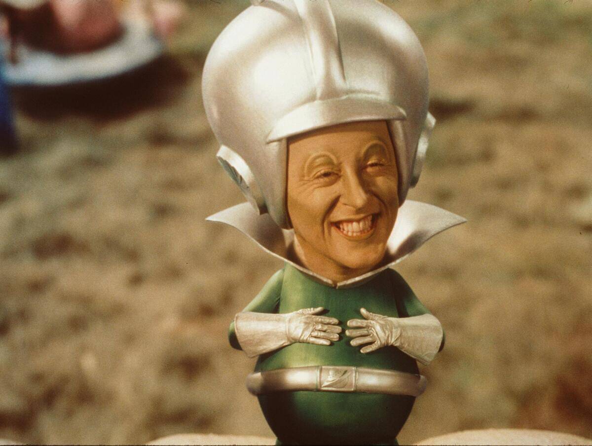The Great Gazoo (Alan Cumming Comes To Earth To Study The Mating Rituals Of Humans Photo Cr