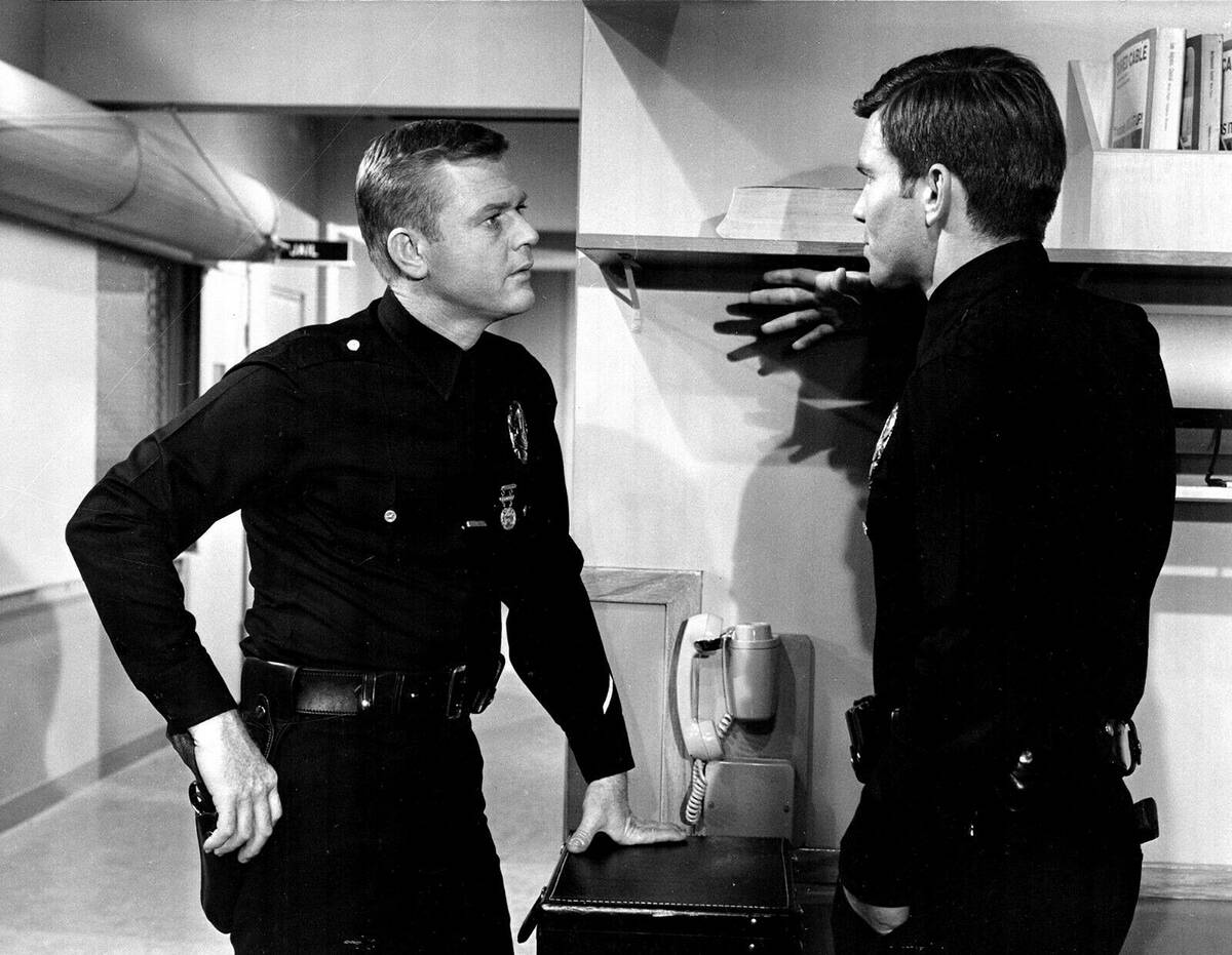 adam-12_odqpZl