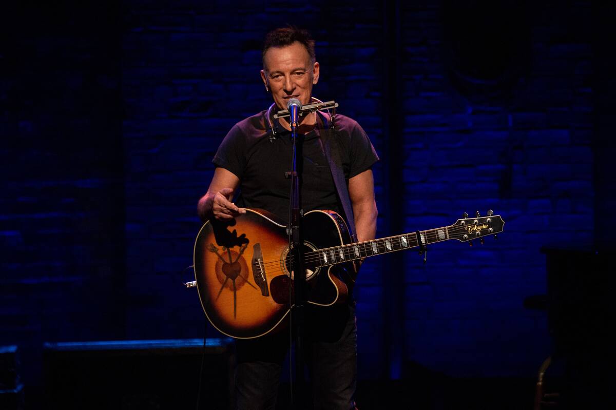 springsteen-on-broadway_SZieK9