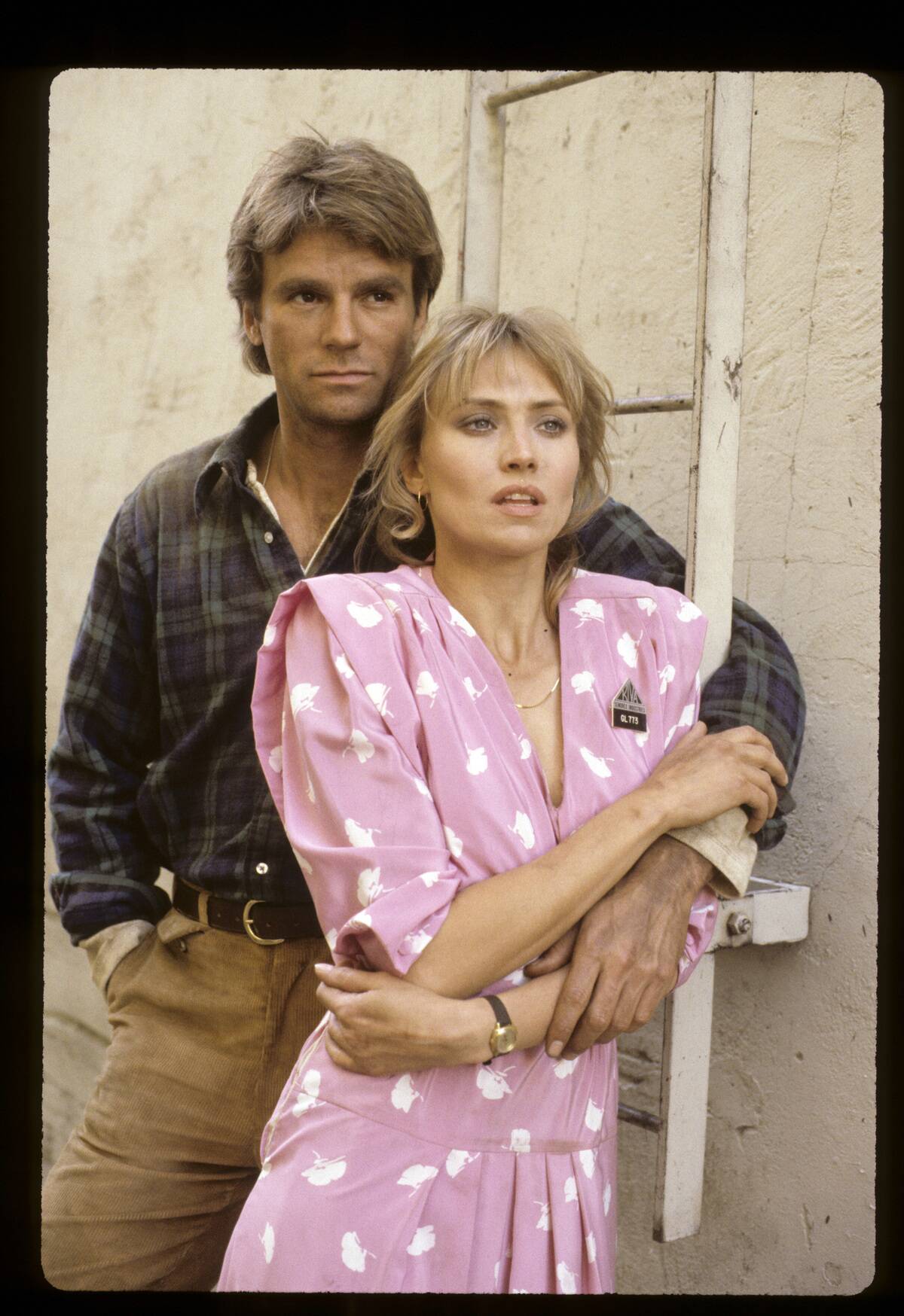 RICHARD DEAN ANDERSON;DARLANNE FLUEGEL